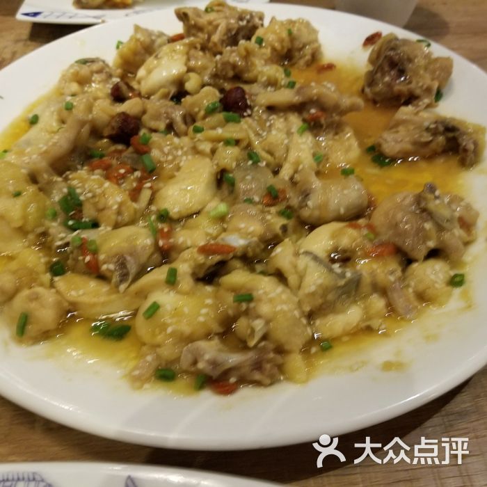 鱼掌门脆肉鲩主题餐厅