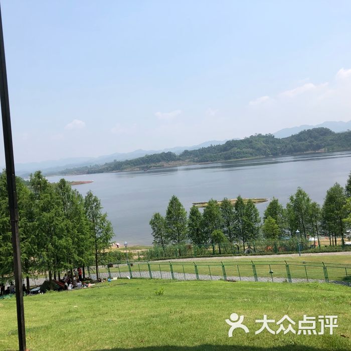 长寿湖钓鱼岛露营基地