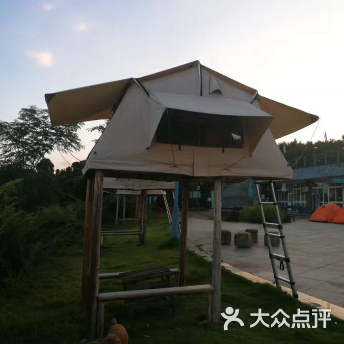 长寿湖钓鱼岛露营基地