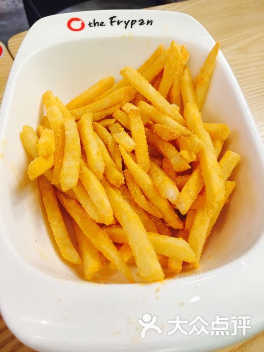 the frypan韩国炸鸡啤酒(万菱汇店)芝士薯条图片 - 第1张