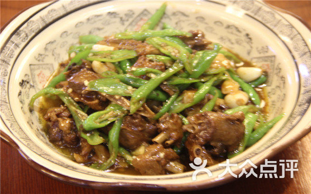 青椒焖鸭