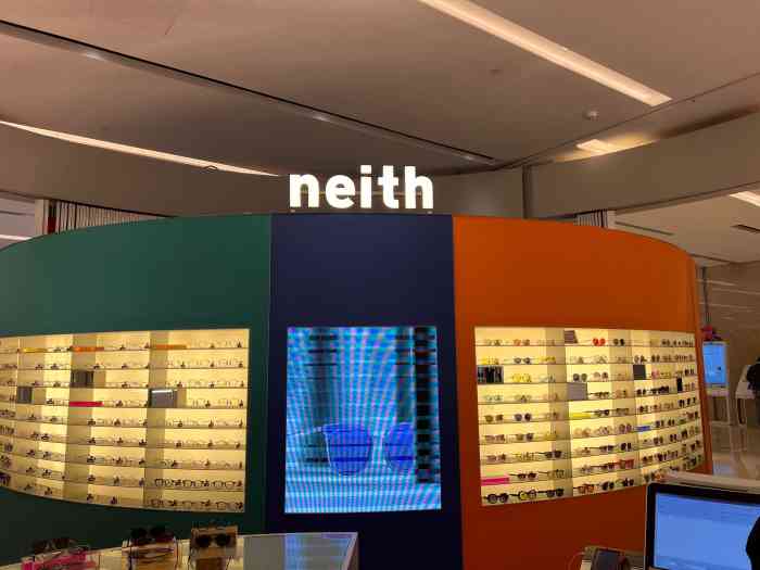 neith"去年在店里配了眼镜,最近突然鼻托断了,联-大众点评移动版