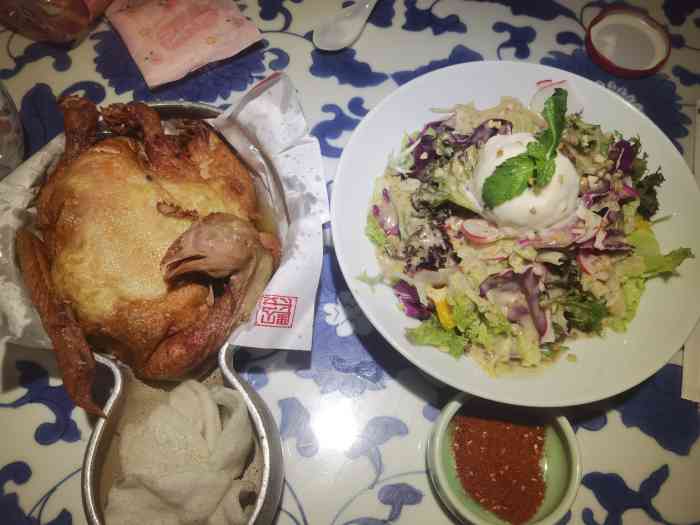遇见长安(凯德广场御锦城店"带孩子和父母去吃的,人还挺多,但不需要