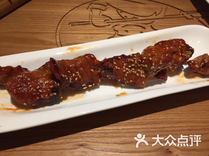 窑烤蜜汁梅肉