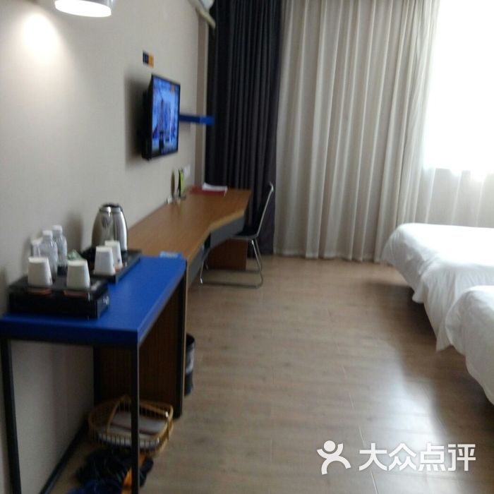 雅斯特酒店plus