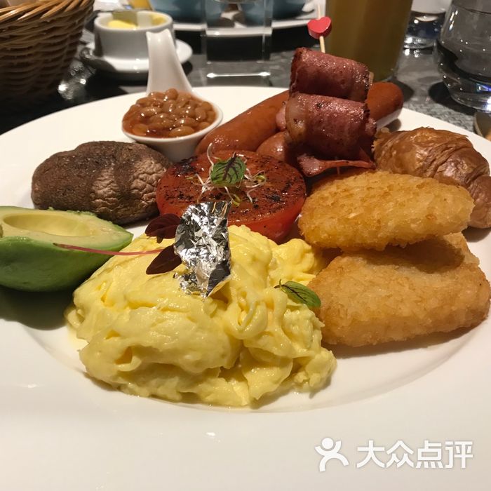 悦蚝  