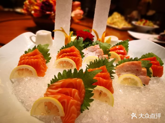 刺身深海三文鱼