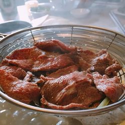 快速牛肉火锅 -Mn5xDSLz5Bx7qwlIxTTwk4E_mhMwlFNUe38q4i-qiosZlxvEhjgdNXYWzeu-SYpF5u7J_jS4MuCaeLAHD0KTg.jpg