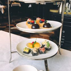 艺奢书廊餐厅人均_餐厅卡通图片