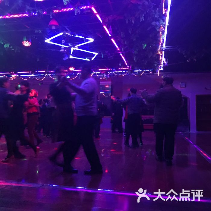 曲江大舞厅图片 - 第3张