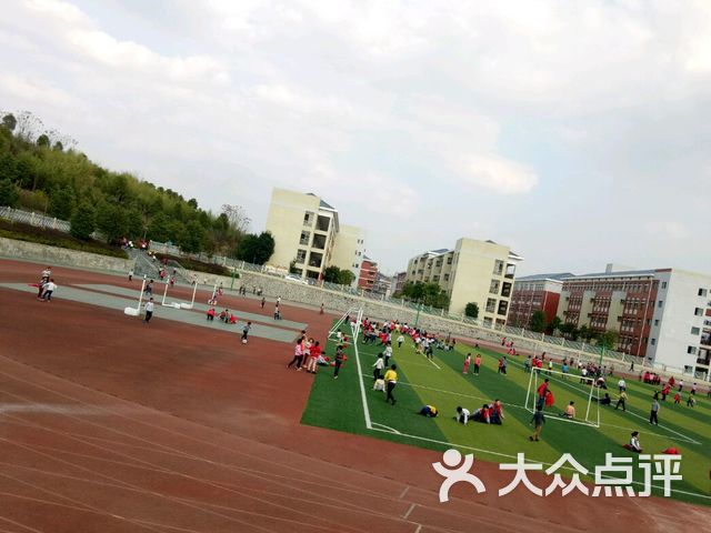 隆回县九龙学校