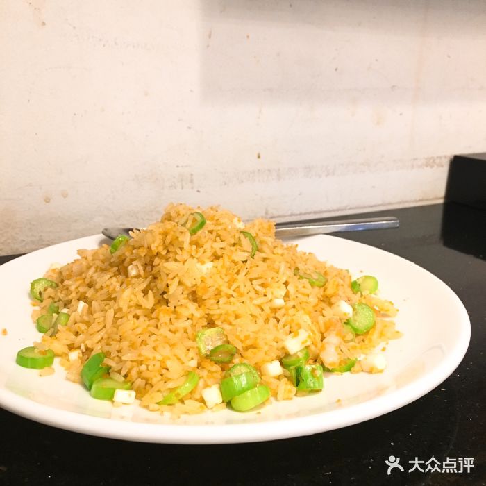 海胆虾仁菜心粒炒饭