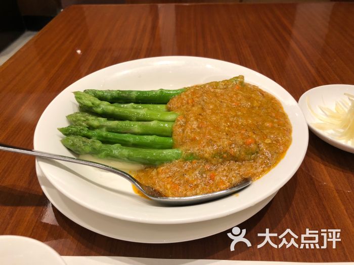 蟹粉芦笋