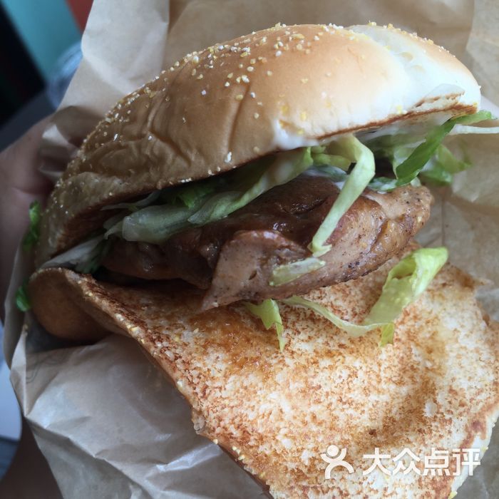 板烧鸡腿堡