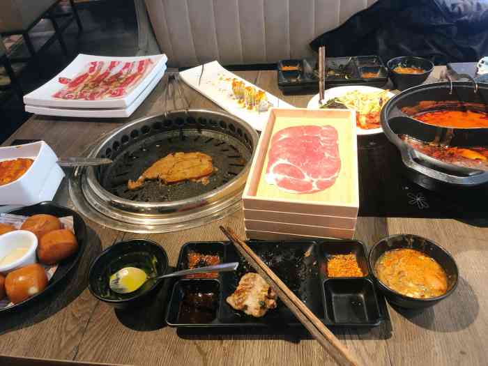 火炉火自助餐荟聚宜家店