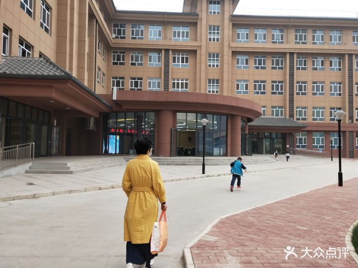 石家庄市北郡小学图片
