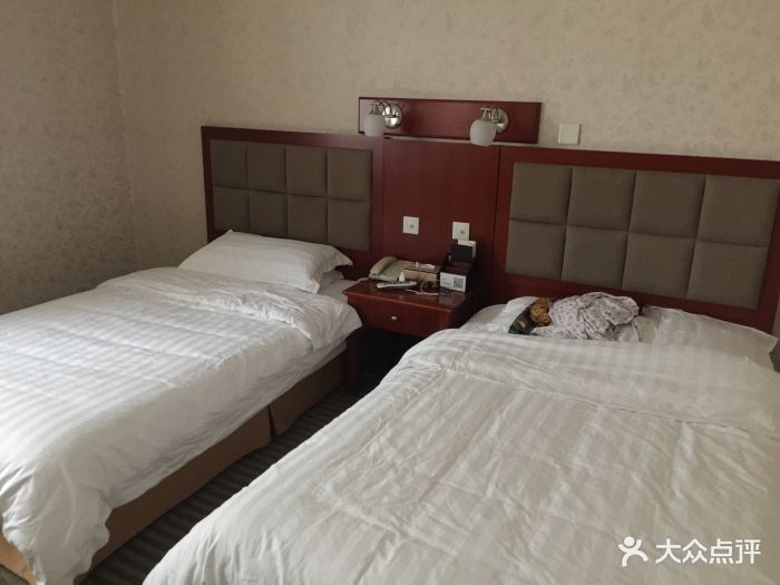 妈妈出差去北京,是单位的协议价,房间还算.-京