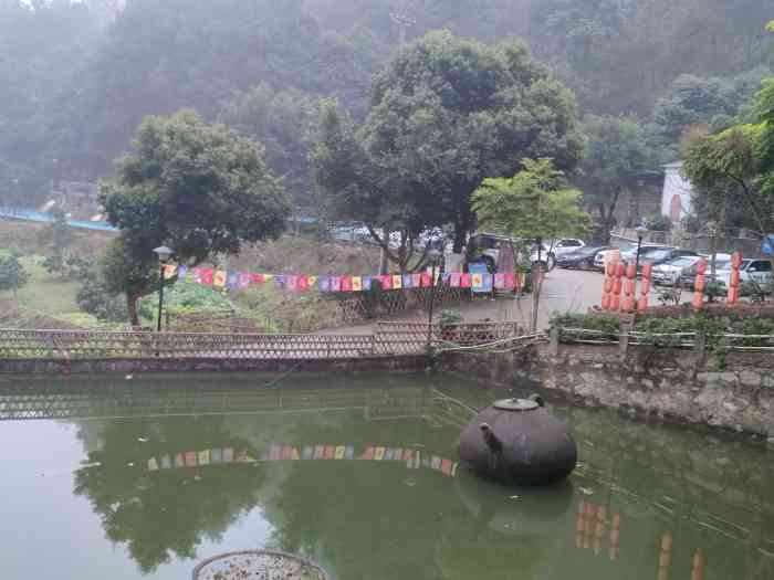 蔚翔度假山庄-"五一跟朋友来这边玩地址位于东泉景区这边.