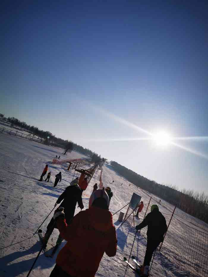 天恒山冰雪运动大世界