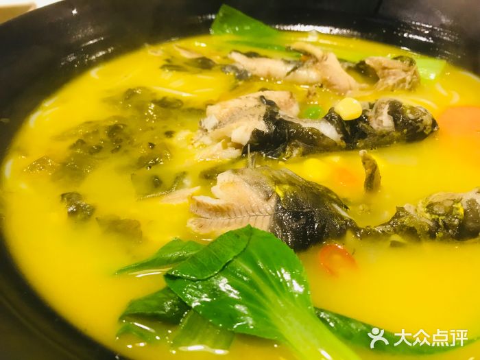 粉囧鱼粉(长楹天街店)酸菜黄骨鱼粉图片