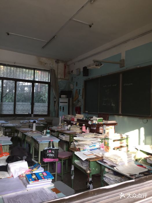 球溪高级中学图片