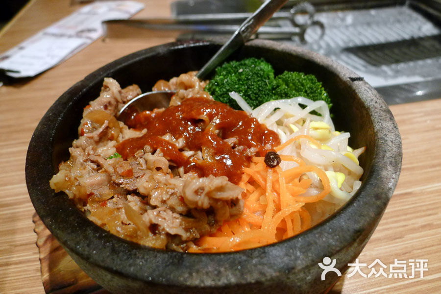 肥牛石锅饭