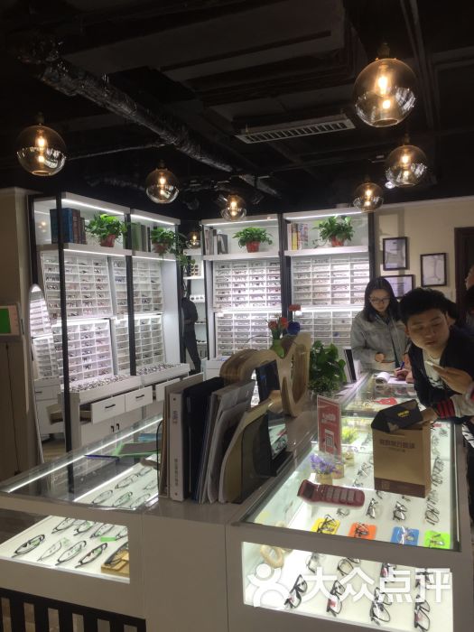 视野联行眼镜(全国连锁·小寨店)-图片-西安购物-大众点评网