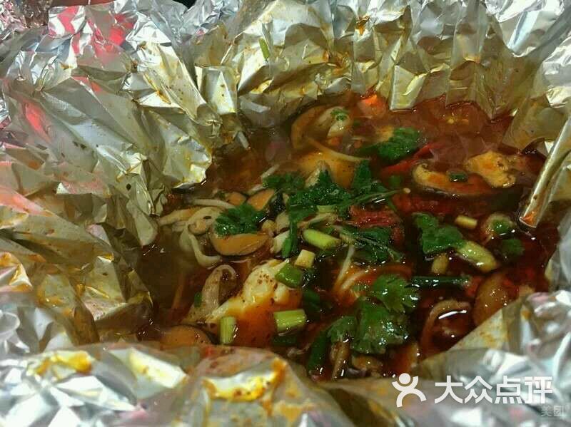 小小叶锡纸花甲米线图片 - 第1张