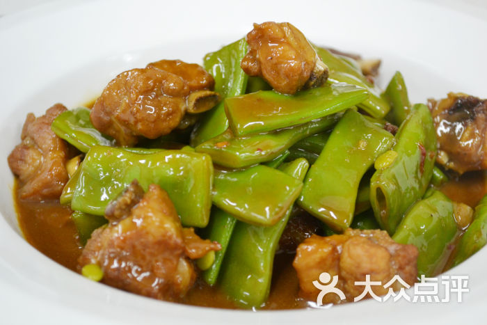 排骨炖油豆角