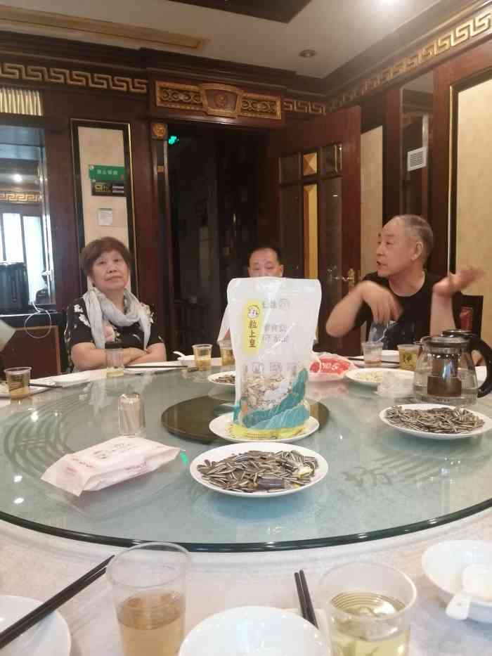 鑫悦轩-"酒店交通非常方便地铁一号口上来走200."-大众点评移动版