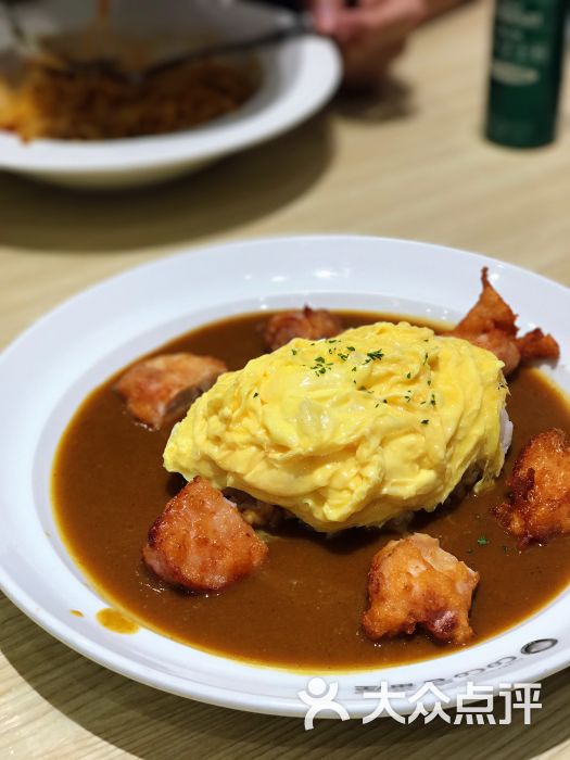 奶香鸡肉咖喱蛋包饭