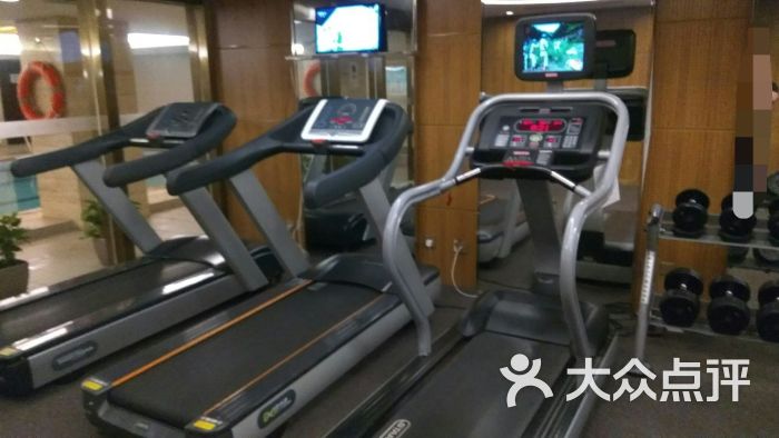 思迈威健身:教练人特别好,特专业。好的没话.武