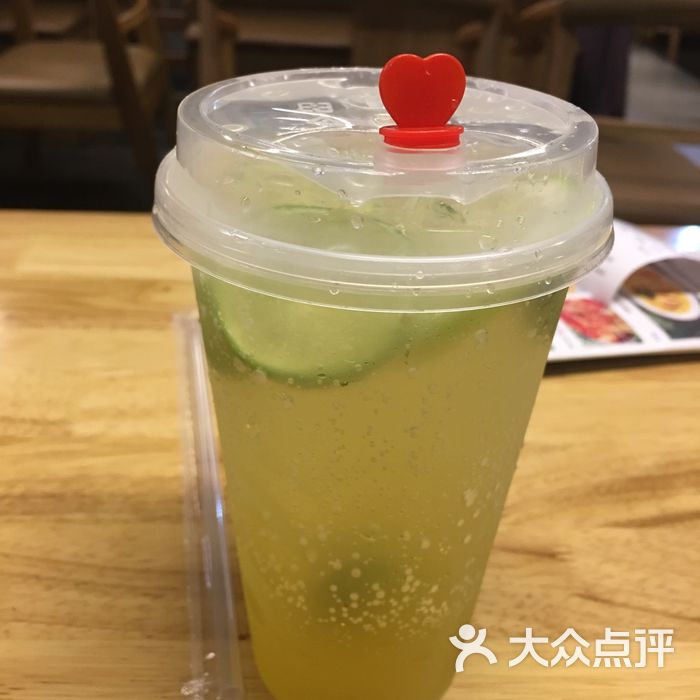 苏梅新厨金桔柠檬气泡水图片-北京东南亚菜-大众点评网