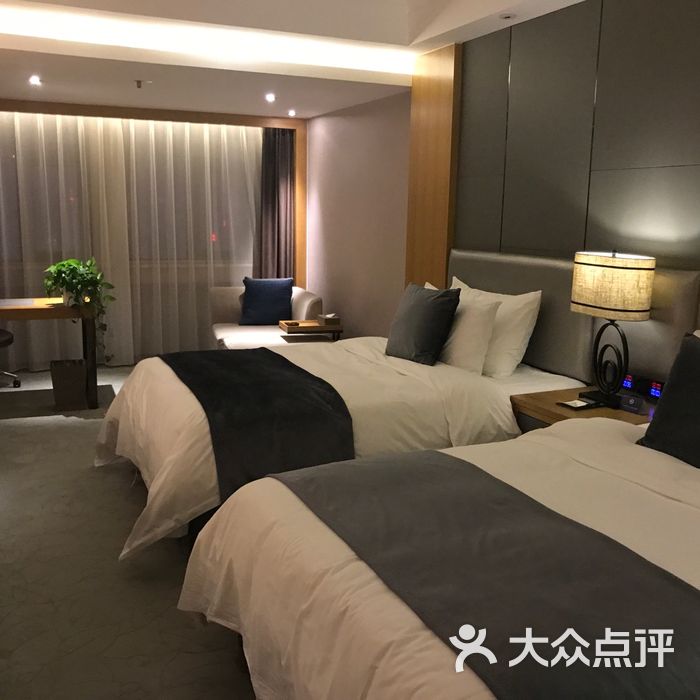 新亚国际大酒店