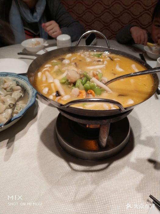 珍宝舫(夫子庙店)鲜豆瓣毛贝锅仔图片
