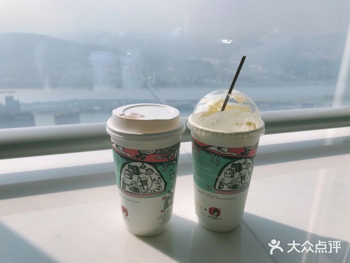 茶颜悦色(海信广场店)声声乌龙图片