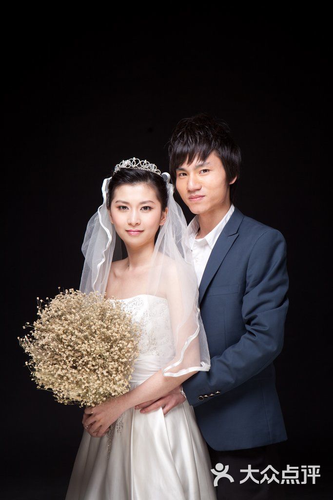 暮色视觉中国杂志风婚纱摄影-黑底图片-北京