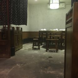 老金烧烤总店电话 05Eam5M0i0cVIqM4KeDKDi4c8KJF1pIcXfYXMnmS8wZaPK-u1xGv2EDOXo9h_4jRF5u7J_jS4MuCaeLAHD0KTg.jpg