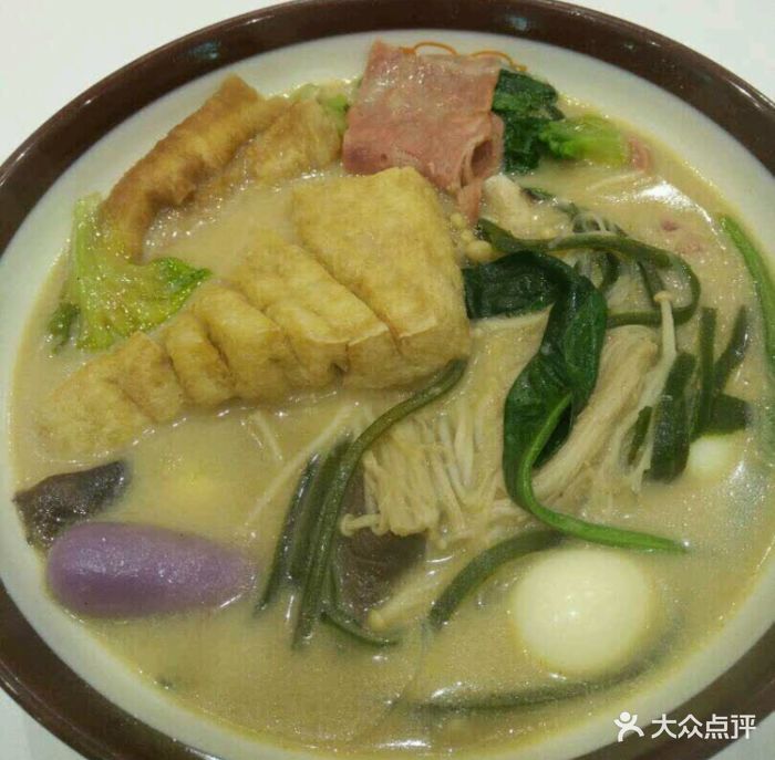 张亮麻辣烫(三元店)清汤图片 - 第1张