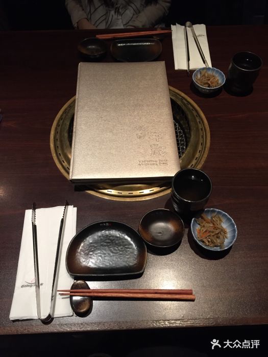 买了他家隔离UA晚上10点的电影票,就近原则