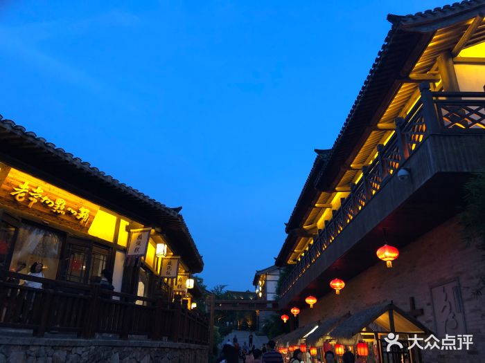 虫二客栈(东方盐湖城店)图片 - 第18张