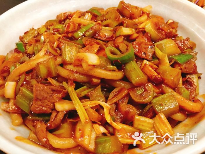 纳拉提香新疆主题餐厅牛肉炒米粉图片 - 第222张