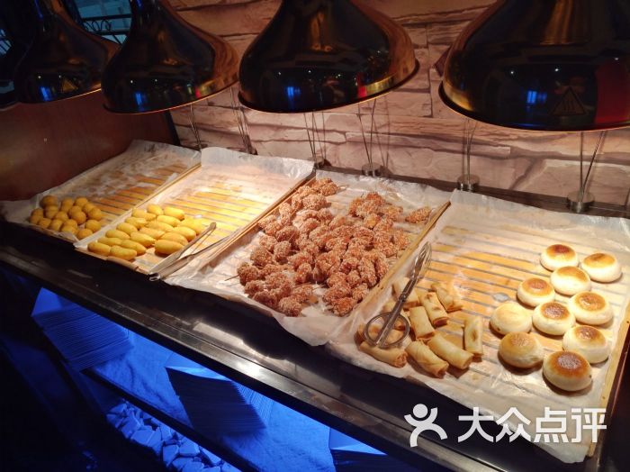 情归花渡铁板牛排海鲜自助餐厅(龙湖北城天街商场店)图片 - 第19张