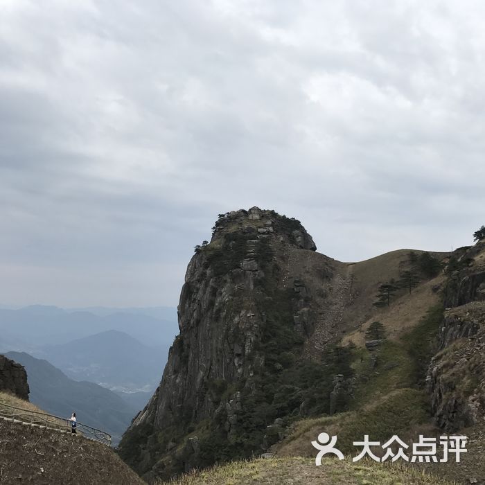 武功山千丈岩顶峰客栈