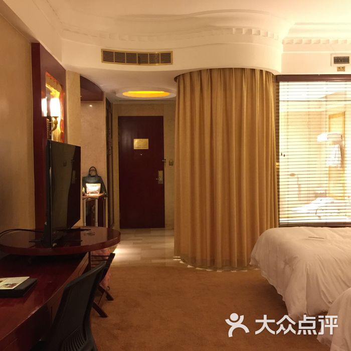 无锡白金汉爵大酒店