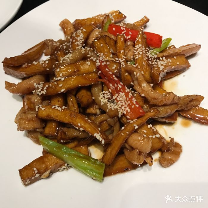 高第街56号餐厅(滨海万达店)杏鲍菇炒肉筋图片 第340张