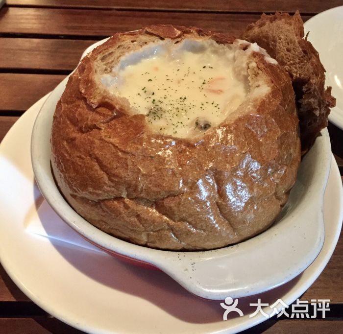 蛤蜊巧达面包汤