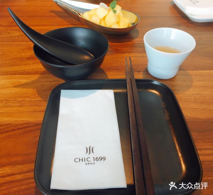 chic1699远洋私厨(建发品尚中心店)餐具摆设图片