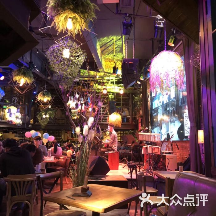 胡桃里音乐酒馆(海珠店)舞台图片 第1113张