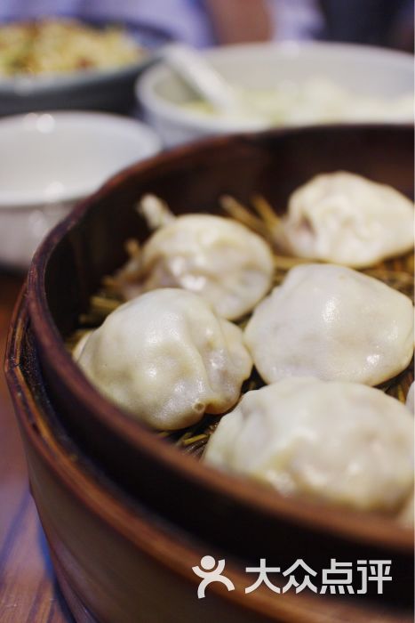 绉纱汤包